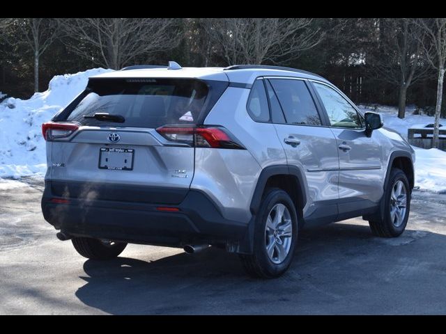 2022 Toyota RAV4 Hybrid XLE