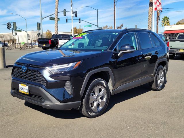 2022 Toyota RAV4 Hybrid XLE