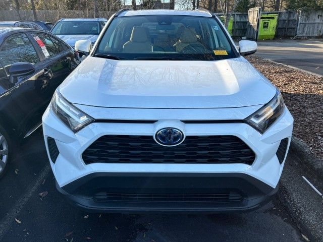 2022 Toyota RAV4 Hybrid XLE