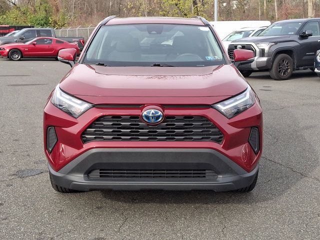 2022 Toyota RAV4 Hybrid XLE