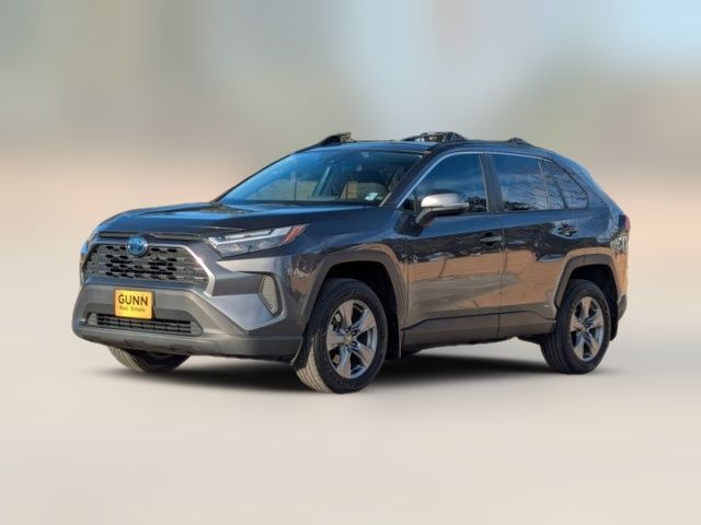 2022 Toyota RAV4 Hybrid XLE
