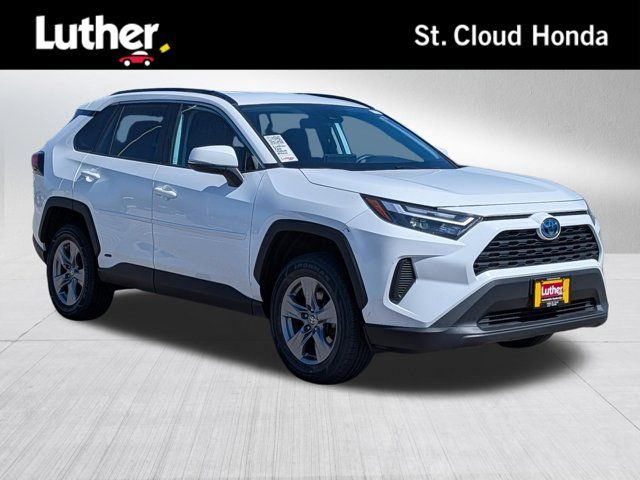 2022 Toyota RAV4 Hybrid XLE