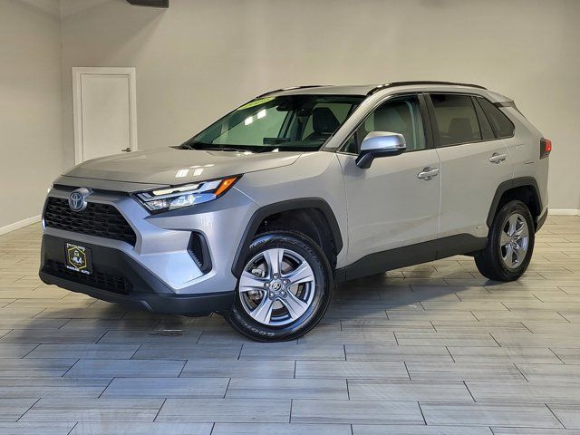 2022 Toyota RAV4 Hybrid XLE