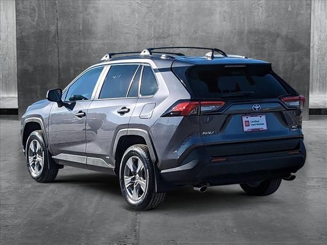 2022 Toyota RAV4 Hybrid XLE