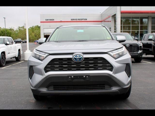 2022 Toyota RAV4 Hybrid XLE