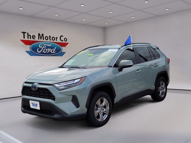 2022 Toyota RAV4 Hybrid XLE