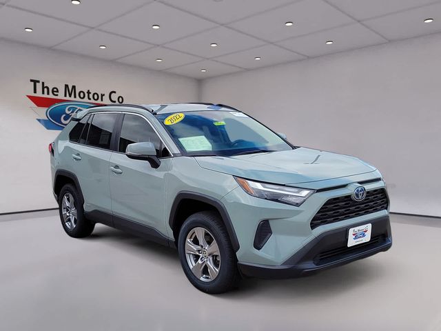 2022 Toyota RAV4 Hybrid XLE