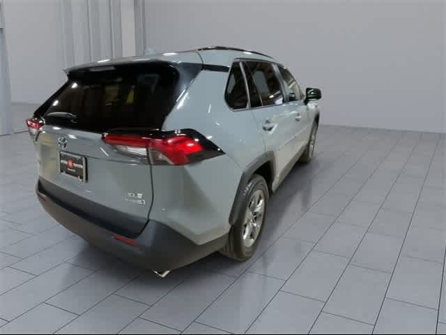 2022 Toyota RAV4 Hybrid XLE