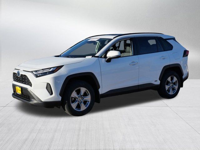 2022 Toyota RAV4 Hybrid XLE