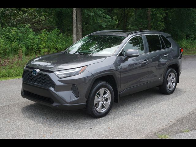 2022 Toyota RAV4 Hybrid XLE