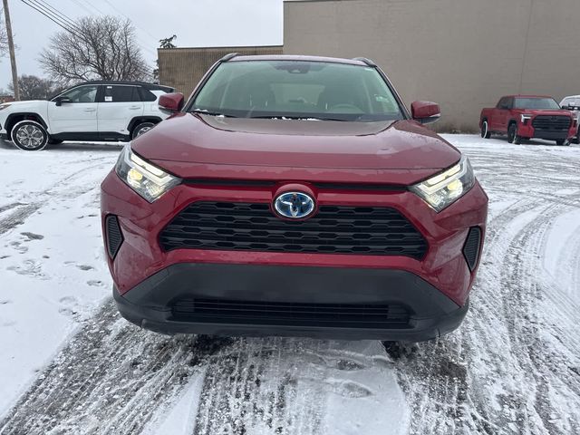 2022 Toyota RAV4 Hybrid XLE