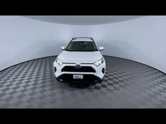 2022 Toyota RAV4 Hybrid XLE