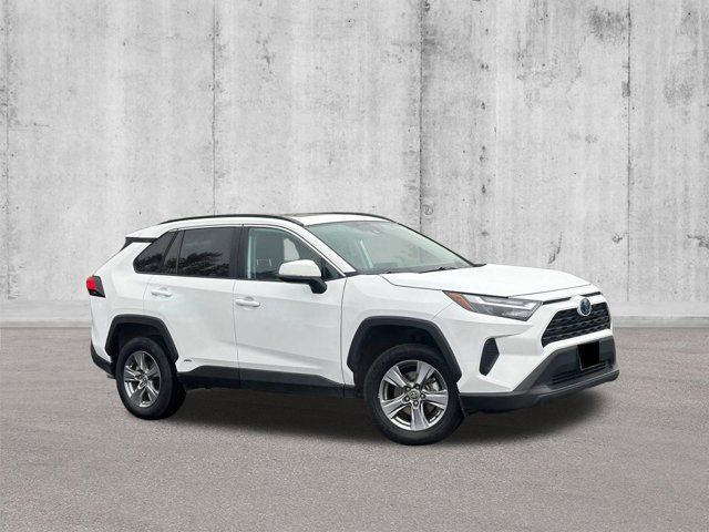 2022 Toyota RAV4 Hybrid XLE