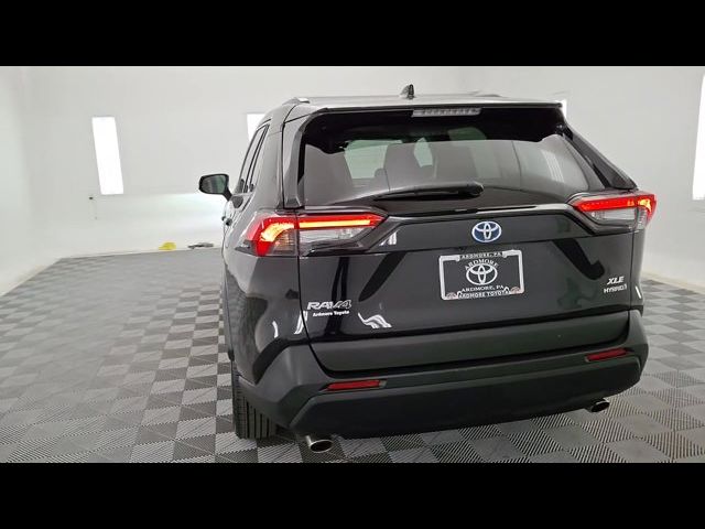 2022 Toyota RAV4 Hybrid XLE Premium