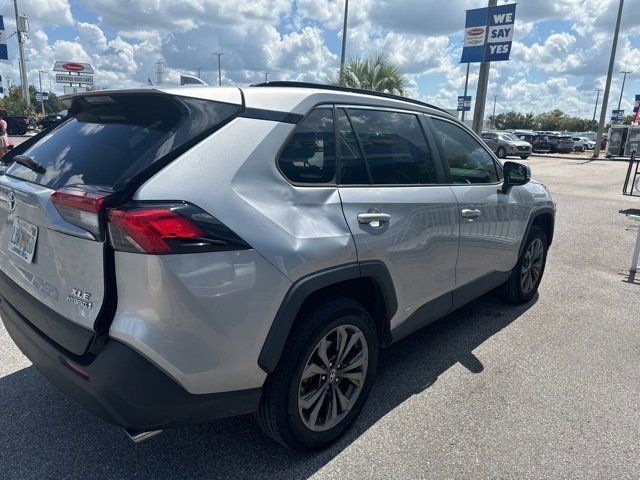 2022 Toyota RAV4 Hybrid XLE Premium