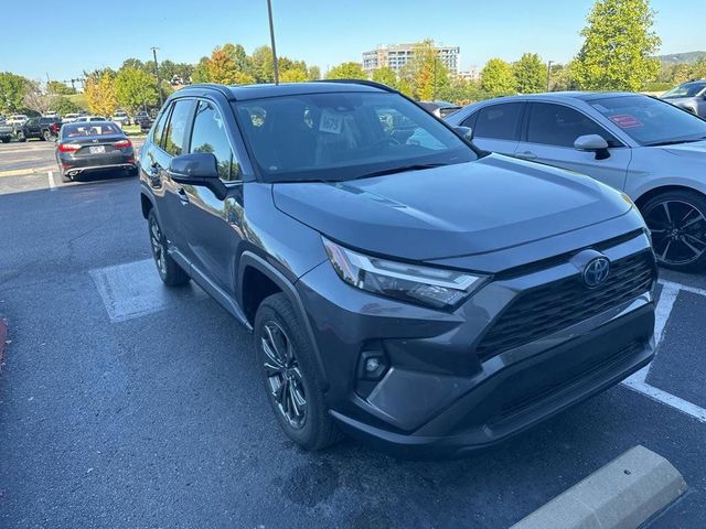 2022 Toyota RAV4 Hybrid XLE Premium