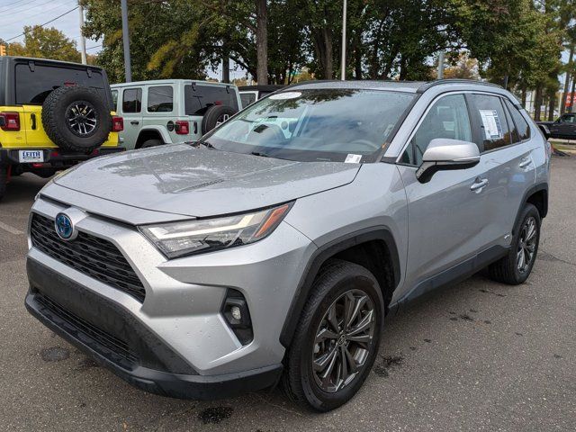 2022 Toyota RAV4 Hybrid XLE Premium