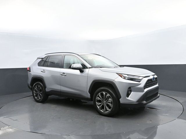 2022 Toyota RAV4 Hybrid XLE Premium