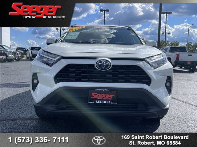 2022 Toyota RAV4 Hybrid XLE Premium