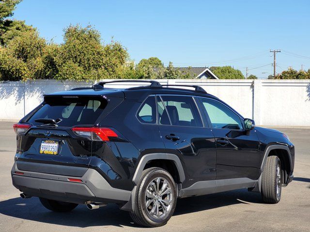 2022 Toyota RAV4 Hybrid XLE Premium