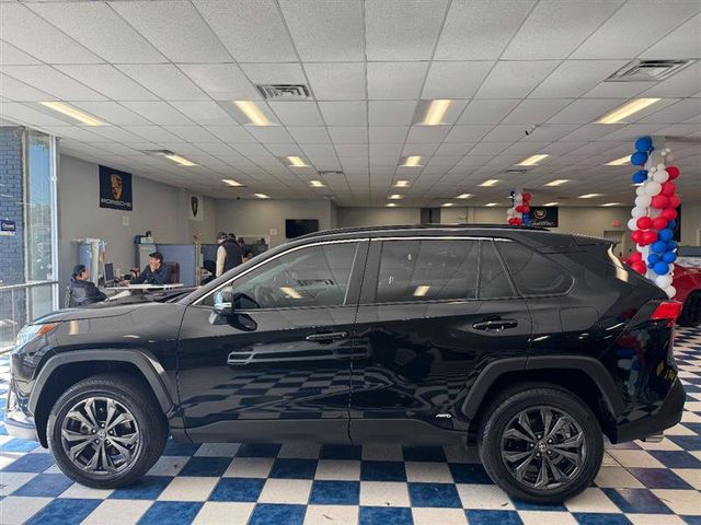 2022 Toyota RAV4 Hybrid XLE Premium
