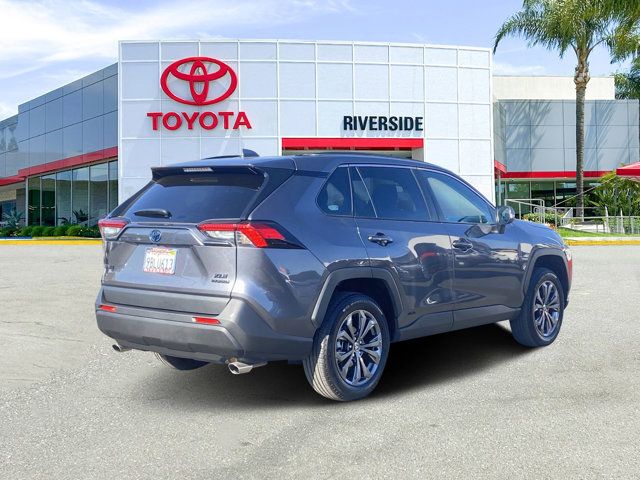 2022 Toyota RAV4 Hybrid XLE Premium