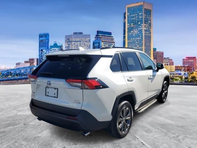 2022 Toyota RAV4 Hybrid XLE Premium