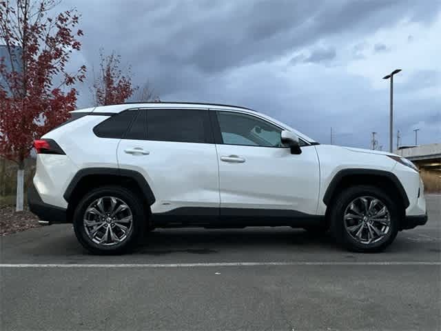 2022 Toyota RAV4 Hybrid XLE Premium