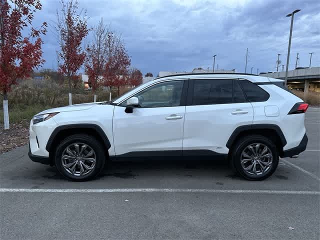 2022 Toyota RAV4 Hybrid XLE Premium