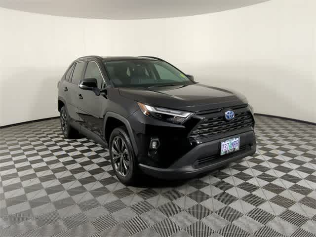 2022 Toyota RAV4 Hybrid XLE Premium