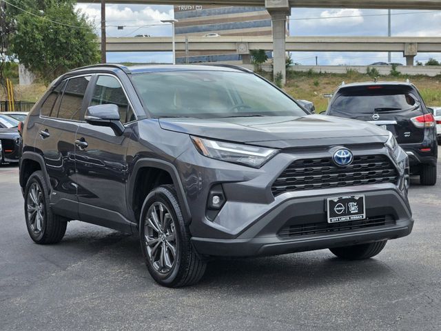 2022 Toyota RAV4 Hybrid XLE Premium