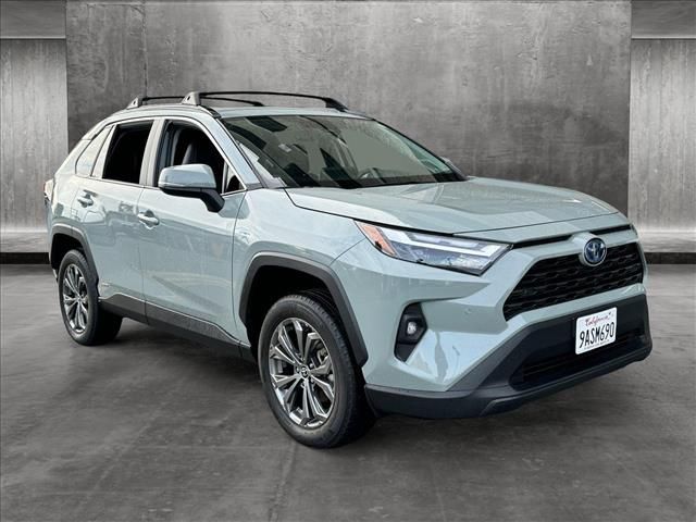 2022 Toyota RAV4 Hybrid XLE Premium