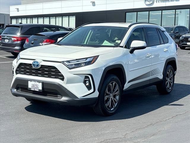 2022 Toyota RAV4 Hybrid XLE Premium