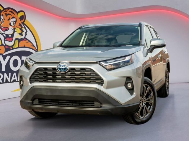 2022 Toyota RAV4 Hybrid XLE Premium