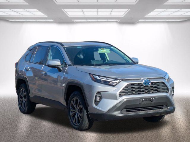 2022 Toyota RAV4 Hybrid XLE Premium