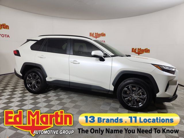 2022 Toyota RAV4 Hybrid XLE Premium