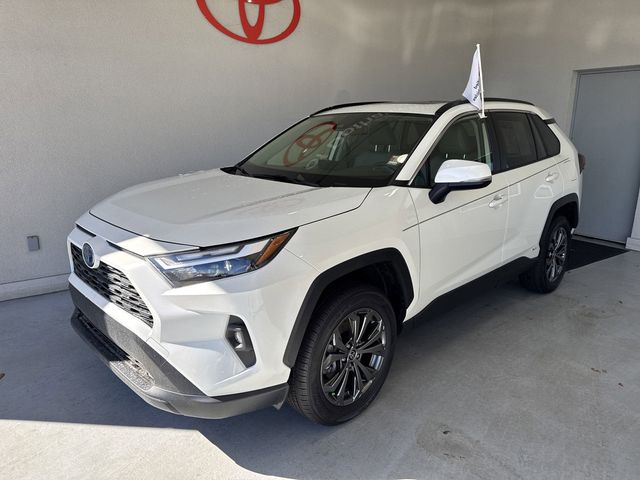 2022 Toyota RAV4 Hybrid XLE Premium