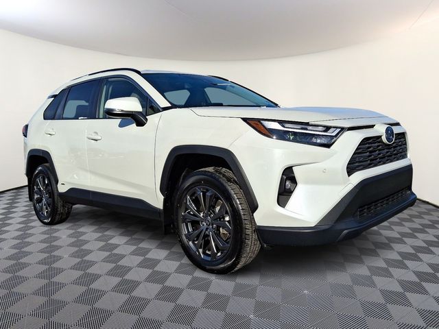 2022 Toyota RAV4 Hybrid XLE Premium