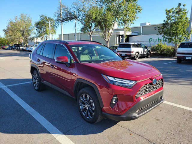 2022 Toyota RAV4 Hybrid XLE Premium