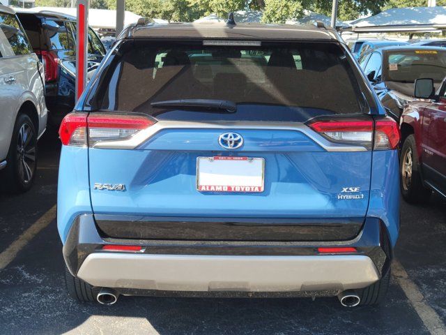 2022 Toyota RAV4 Hybrid XSE