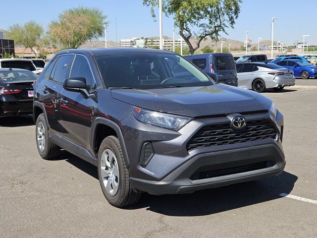 2022 Toyota RAV4 LE