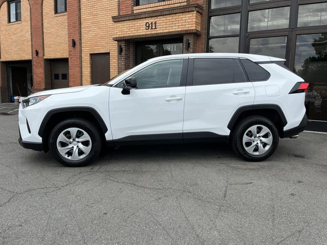 2022 Toyota RAV4 LE