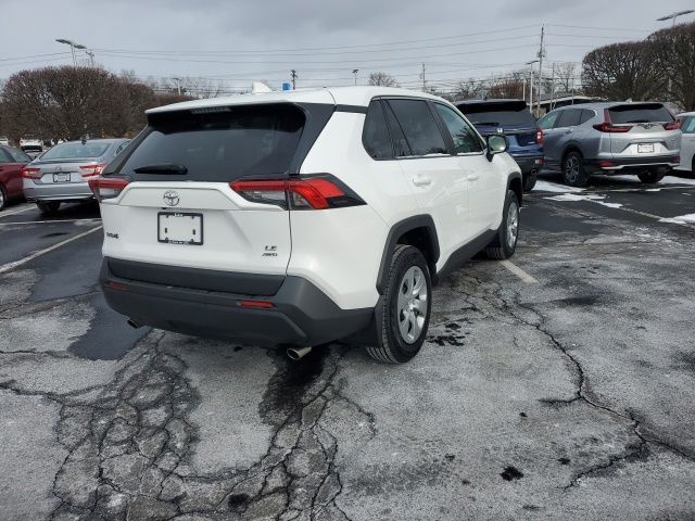 2022 Toyota RAV4 LE