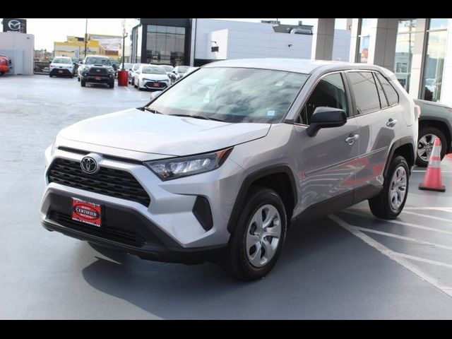 2022 Toyota RAV4 LE