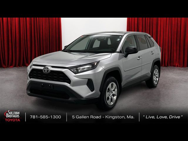 2022 Toyota RAV4 LE