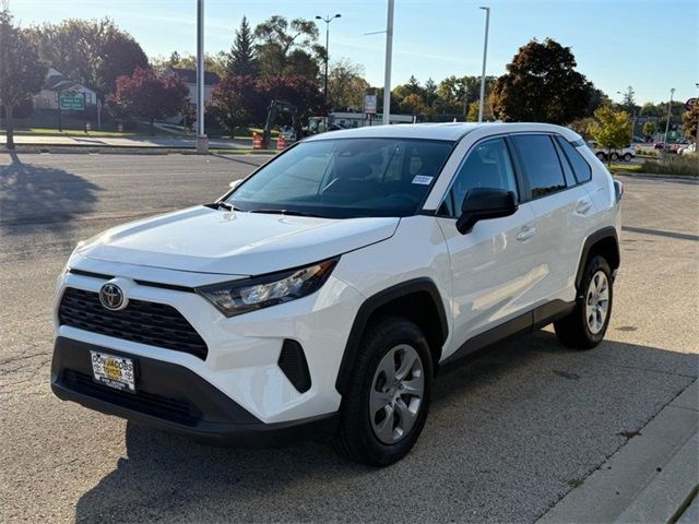 2022 Toyota RAV4 LE