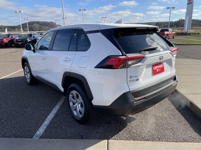 2022 Toyota RAV4 LE