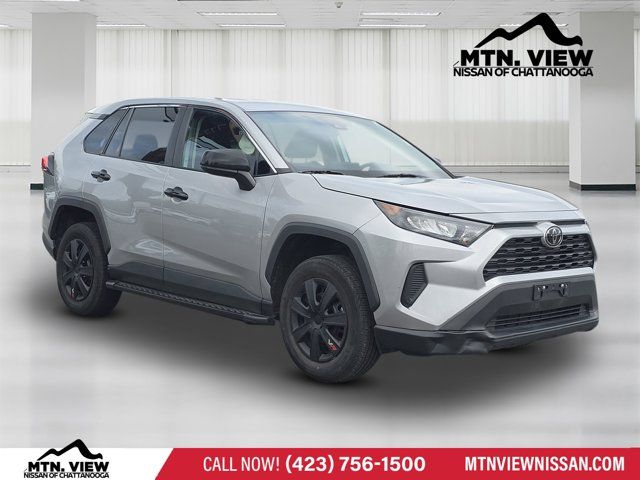 2022 Toyota RAV4 LE