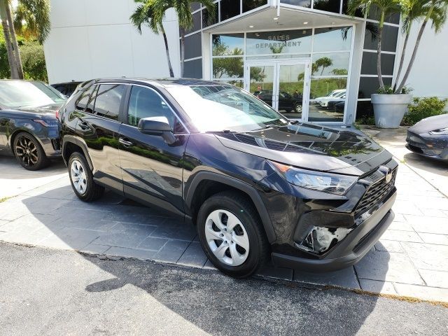 2022 Toyota RAV4 LE