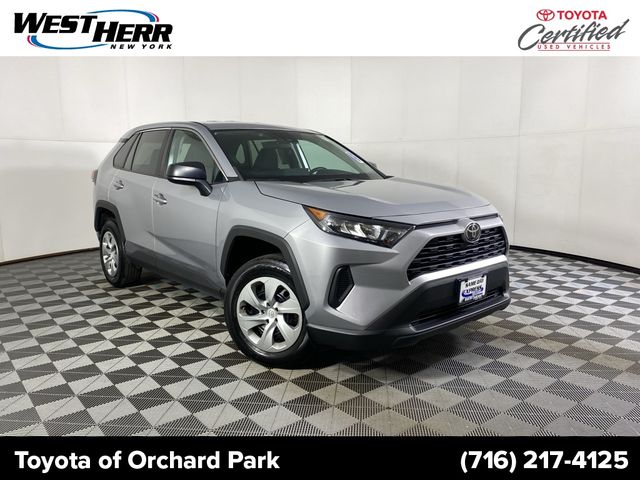 2022 Toyota RAV4 LE